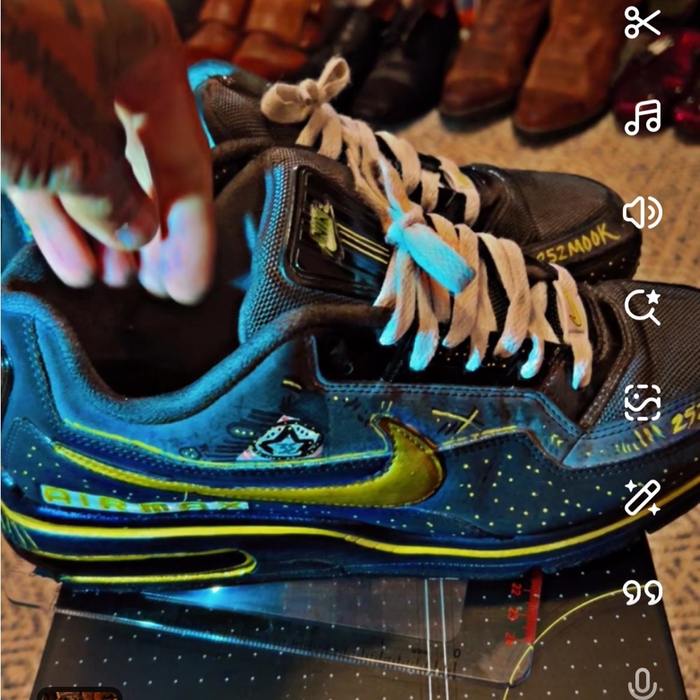 Nike Gray and Yellow Men's Sneakers